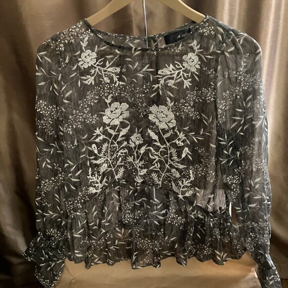 Various new/EUC women's clothes, shoes, boots, jewelry - Picture 9 of 15